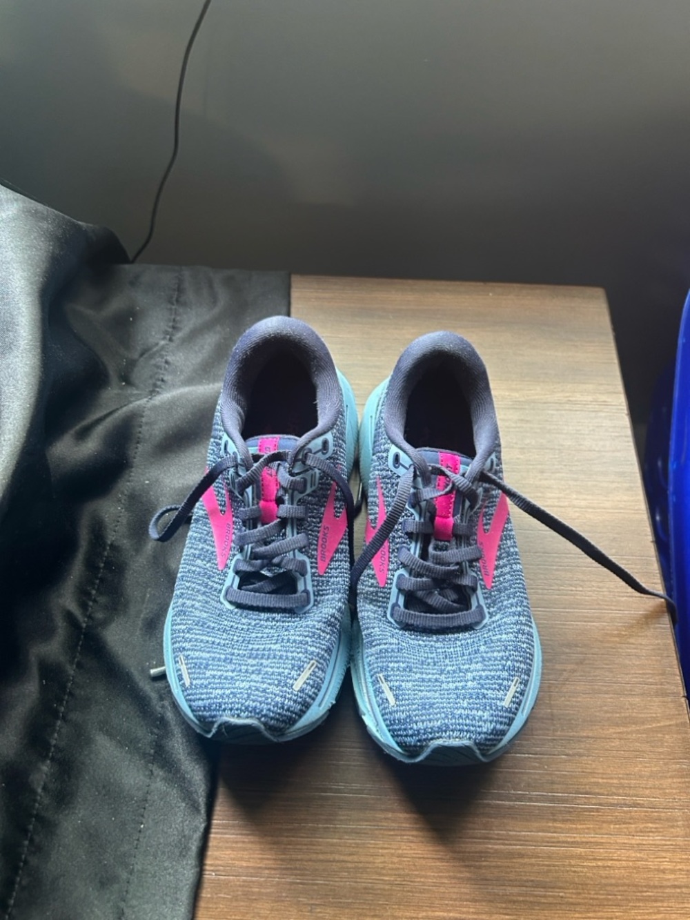 ghost brooks running shoes size 6